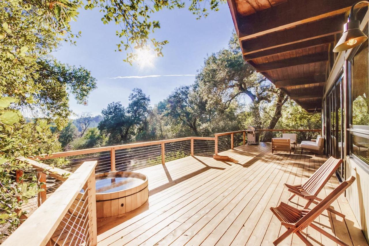 Hot Tub Disney Train Track In Julian Amazing Views Exterior photo